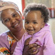 Mothers traveling to PIH sites to access health services